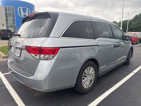 Used 2016 Honda Odyssey LX image 4