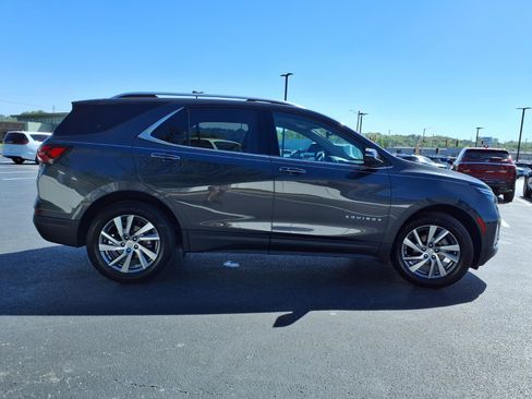 Used 2022 Chevrolet Equinox Premier FWD image 30