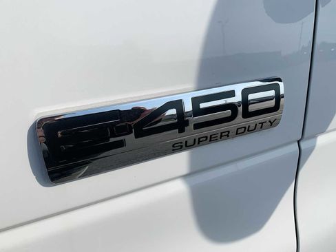 Used 2017 Ford E-450 and Econoline 450 Super Duty w/ Power Windows & Locks Group RWD image 24