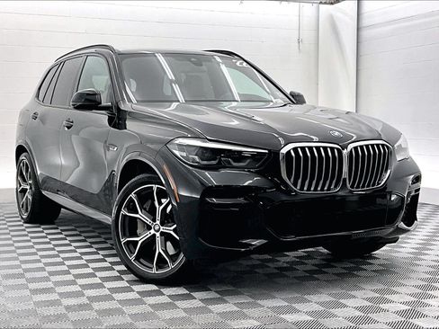 Used 2022 BMW X5 xDrive45e w/ M Sport Package AWD/4WD image 34