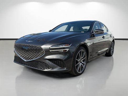 Used 2024 Genesis G70 2.5T RWD image 7