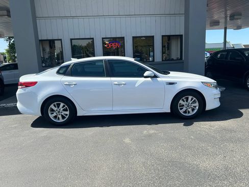 Used 2018 Kia Optima LX FWD image 24