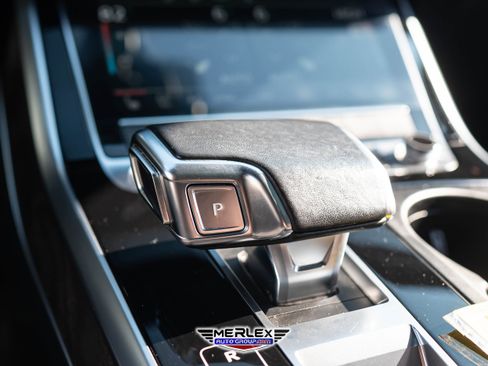 Used 2021 Audi Q8 Premium Plus image 36