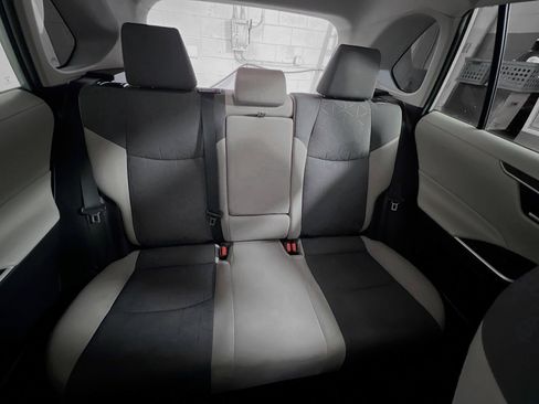 Used 2023 Toyota RAV4 XLE FWD image 37