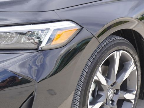 Used 2025 Honda Civic Sport Touring image 2
