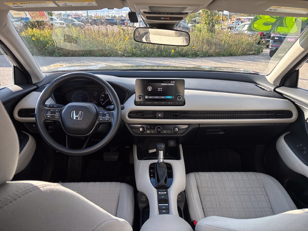 Used 2023 Honda HR-V LX image 15