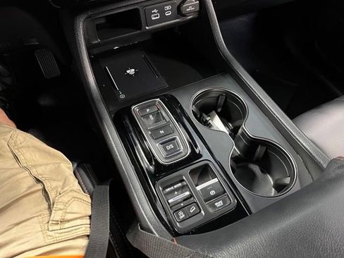 Used 2024 Honda Pilot TrailSport image 27