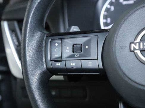 Certified 2023 Nissan Rogue SV image 22