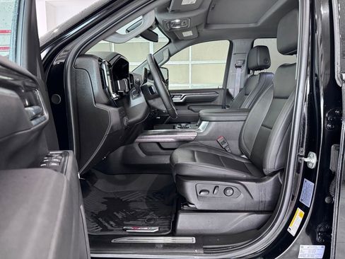 Certified 2025 Chevrolet Silverado 2500 LTZ w/ LTZ Convenience Package AWD/4WD image 9