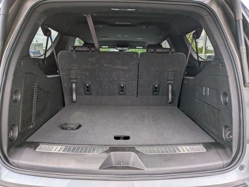 Used 2025 Chevrolet Suburban Z71 AWD/4WD image 34