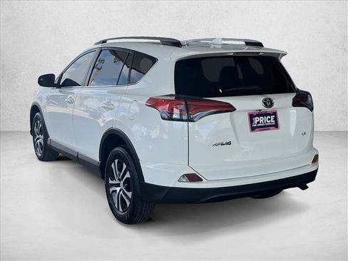 Used 2018 Toyota RAV4 LE w/ Carpet Mat Package FWD image 3