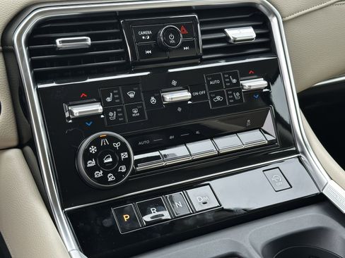 New 2026 Nissan Armada Platinum image 34