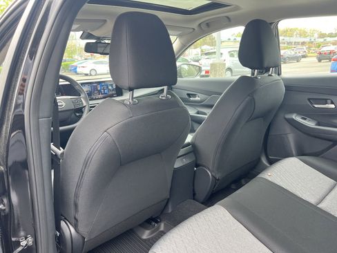 New 2026 Nissan Sentra SV image 17