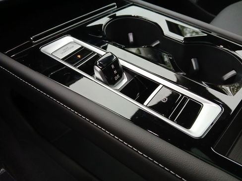 New 2026 Volkswagen Atlas SE image 23