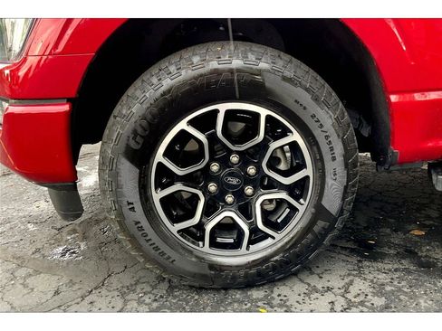 Used 2023 Ford F150 Lariat image 10