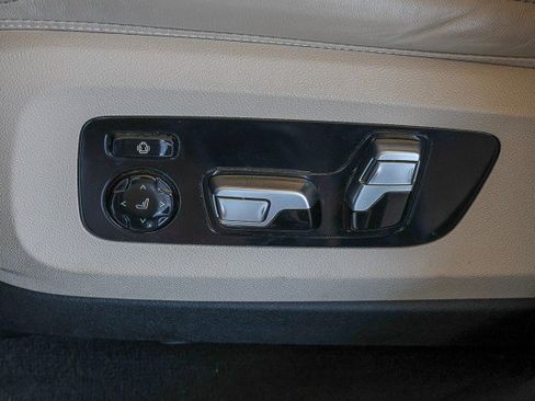 Used 2022 BMW X6 xDrive40i w/ Executive Package AWD/4WD image 10