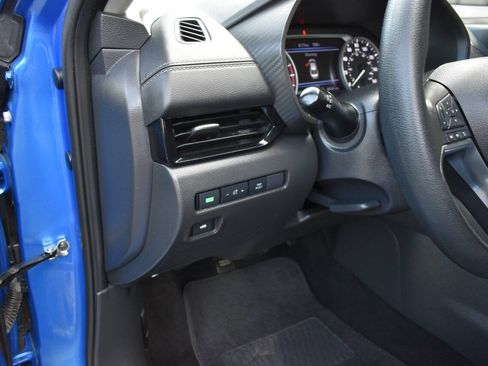 Used 2024 Nissan Sentra SV FWD image 16