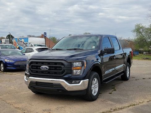 Used 2023 Ford F150 XL w/ Trailer Tow Package image 2