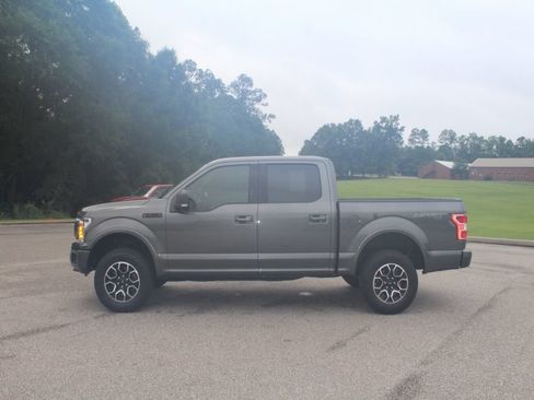 Used 2019 Ford F150 XLT w/ Equipment Group 302A Luxury AWD/4WD image 9
