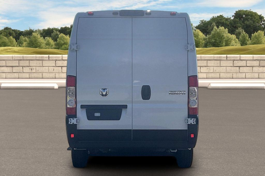 New 2027 RAM ProMaster 2500 w/ Quick Order Package 22G SLT FWD image 4