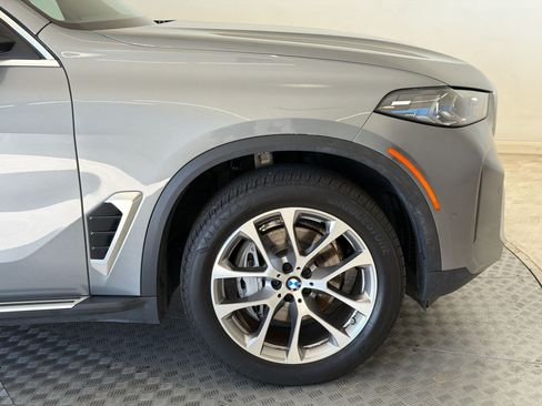 Used 2026 BMW X5 xDrive40i AWD/4WD image 13