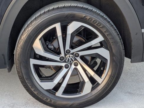 Used 2023 Volkswagen Atlas SEL image 26