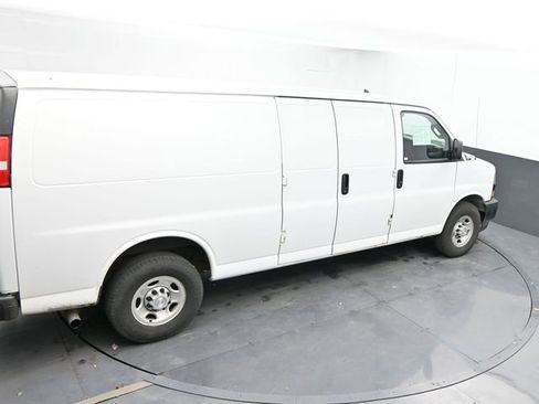 Used 2018 Chevrolet Express 2500 Extended w/ Driver Convenience Package image 20