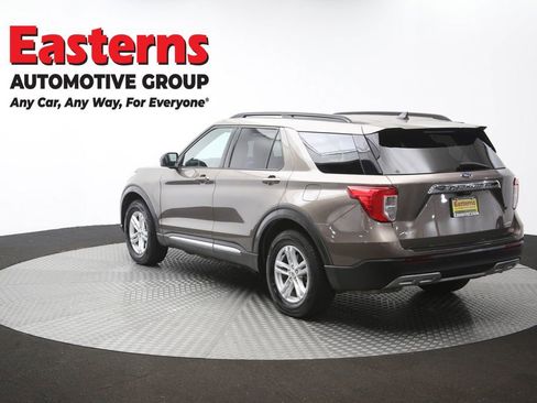 Used 2021 Ford Explorer XLT w/ Equipment Group 202A AWD/4WD image 64