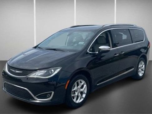 Used 2020 Chrysler Pacifica Limited FWD image 10