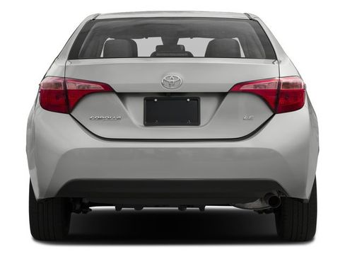 Used 2017 Toyota Corolla LE w/ Carpet Mat Package (TMS) FWD image 5