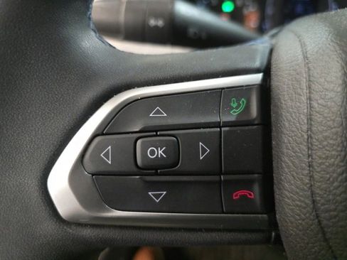 Used 2022 Jeep Compass Latitude image 20