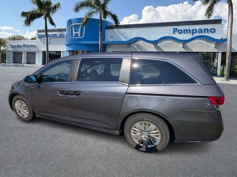 Used 2016 Honda Odyssey LX image 6