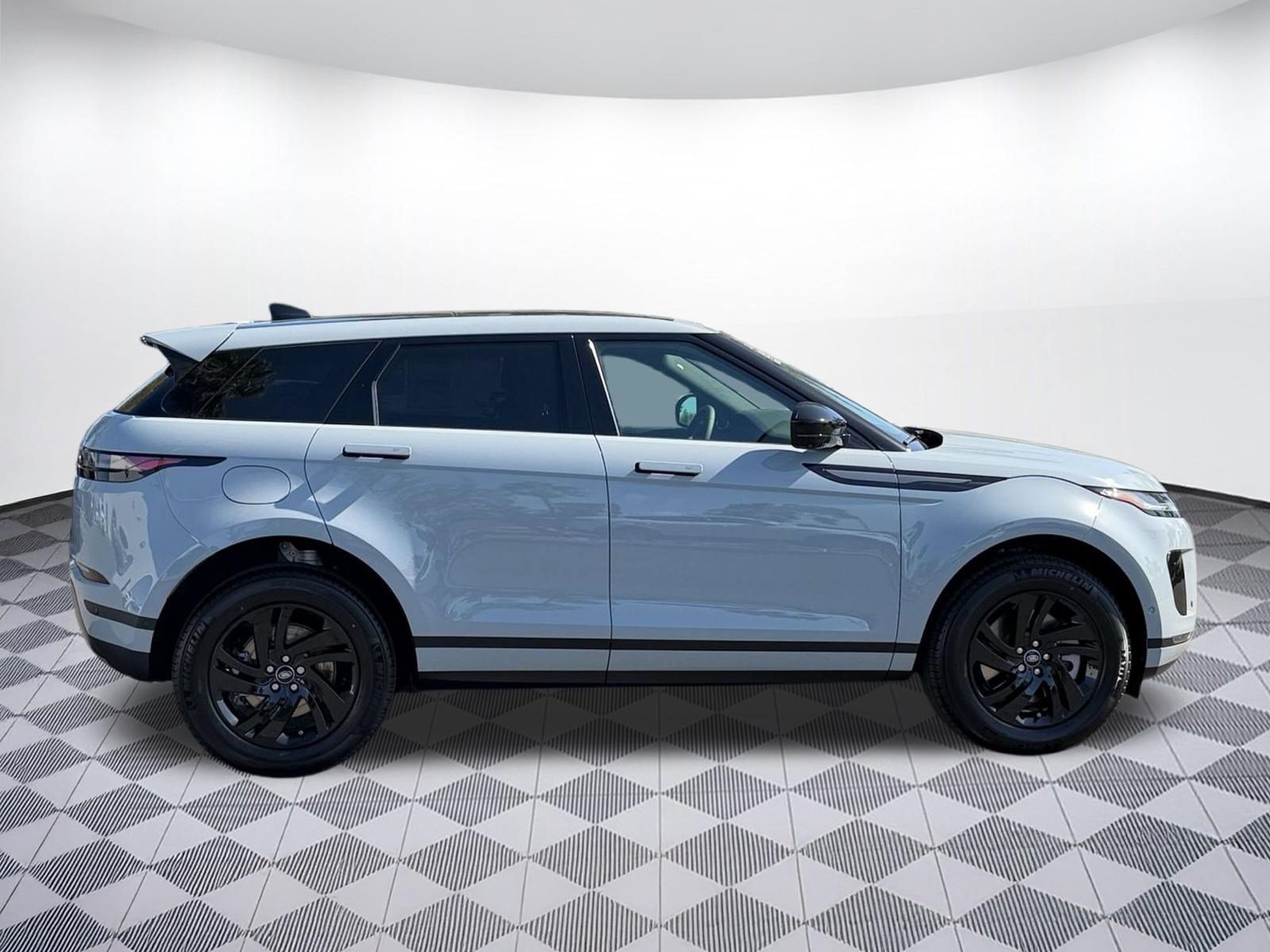 New 2026 Land Rover Range Rover Evoque S AWD/4WD image 8