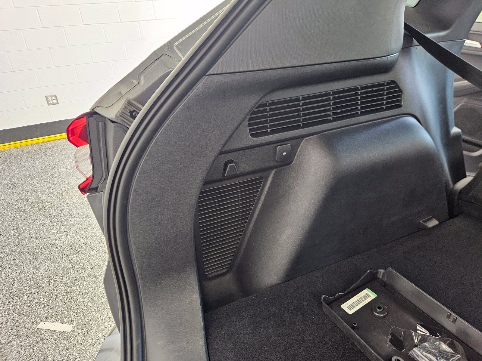 Used 2024 Ford Escape ST-Line w/ Tech Pack #1 FWD image 46
