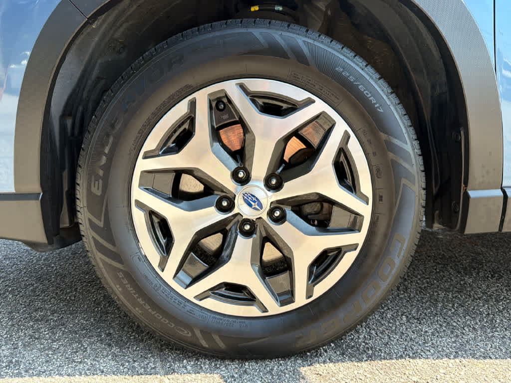 Used 2019 Subaru Forester Premium w/ All-Weather Package AWD/4WD image 11