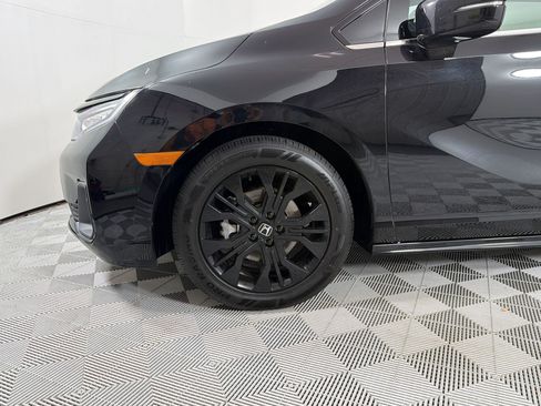 Used 2025 Honda Odyssey Sport-L image 13