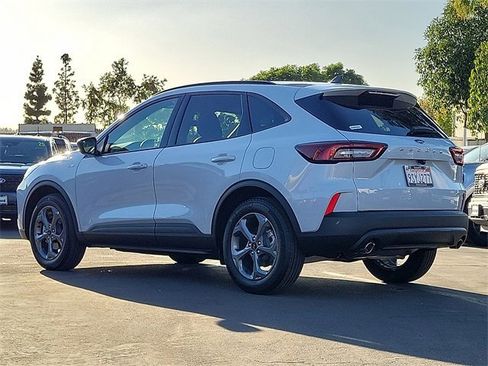 Used 2025 Ford Escape ST-Line w/ Equipment Group 301A image 2