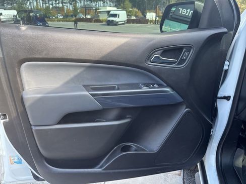 Used 2019 Chevrolet Colorado Z71 w/ LPO, Premium Interior Package image 45