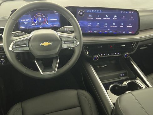 New 2026 Chevrolet Suburban LT w/ Comfort Package RWD image 29
