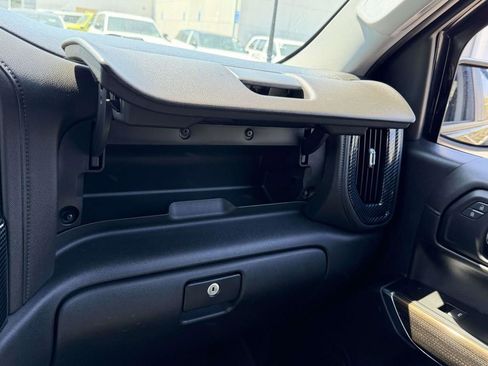 Used 2019 Chevrolet Silverado 1500 RST AWD/4WD image 37