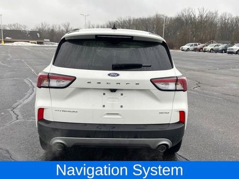 Used 2022 Ford Escape Titanium image 4