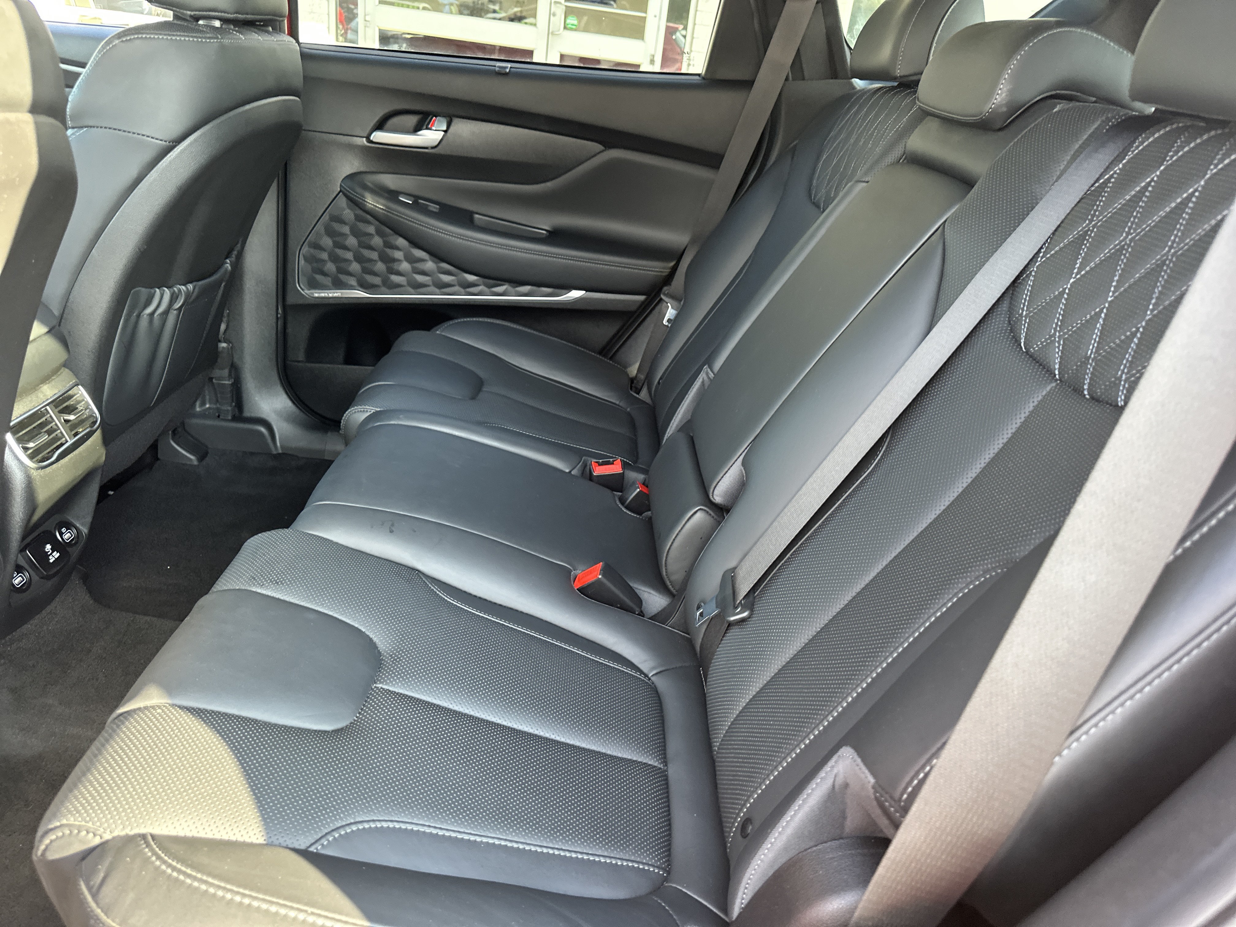Used 2022 Hyundai Santa Fe Calligraphy FWD image 12