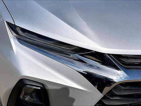 Used 2020 Chevrolet Blazer LT FWD image 30