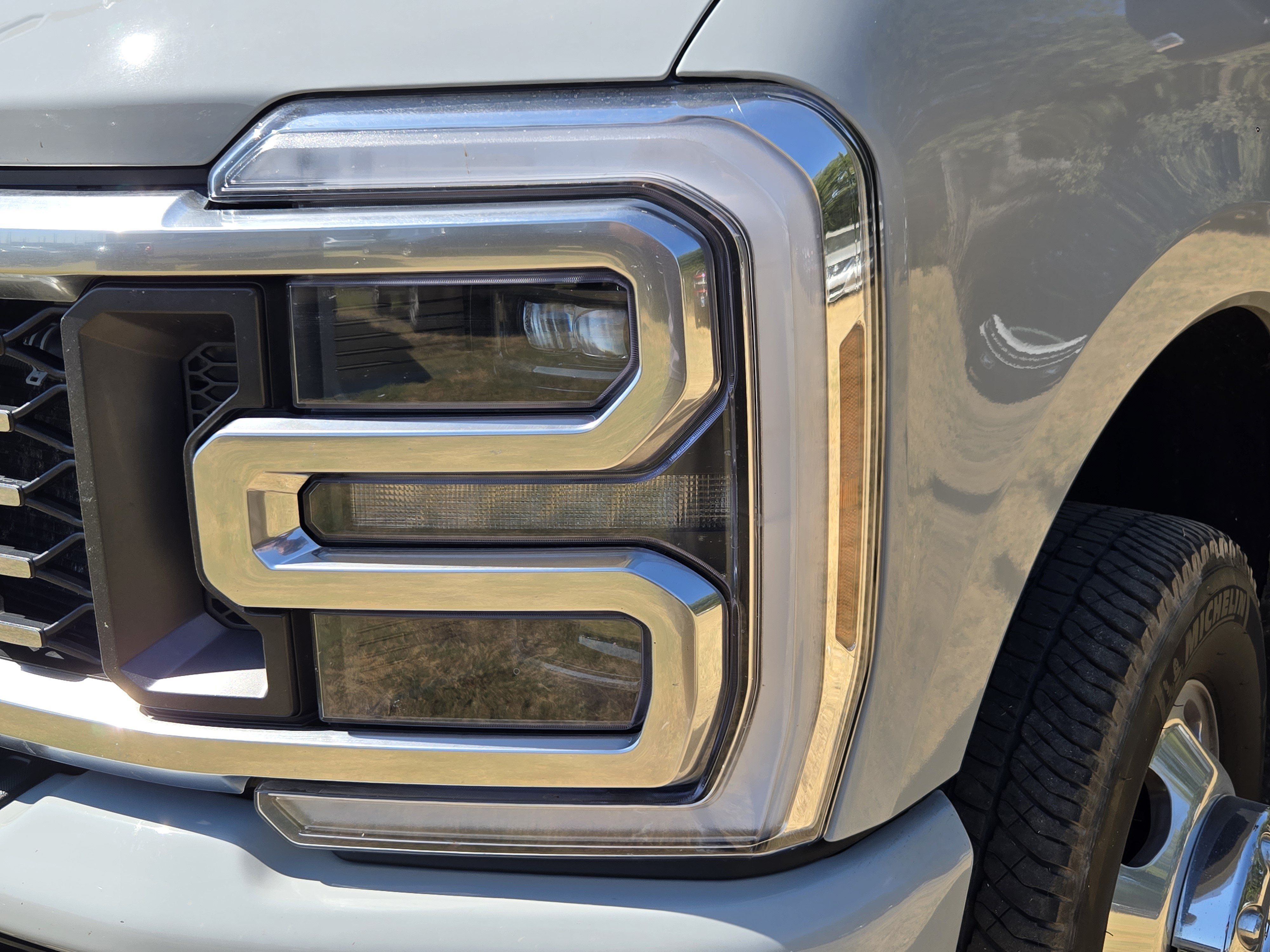 Used 2026 Ford F350 Platinum AWD/4WD image 7