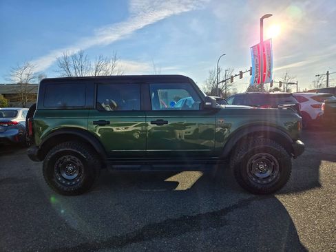 Used 2025 Ford Bronco Badlands image 4