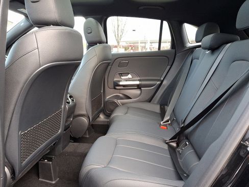 New 2025 Mercedes-Benz GLA 250 4MATIC image 10