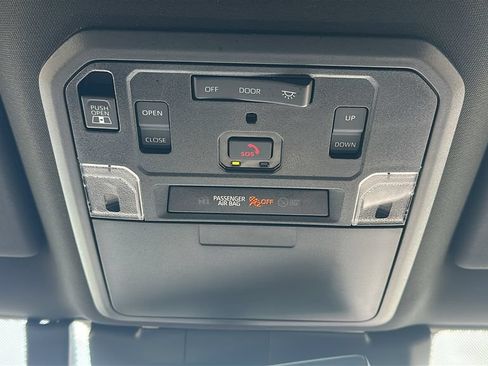 Used 2026 Toyota Tacoma Limited AWD/4WD image 31