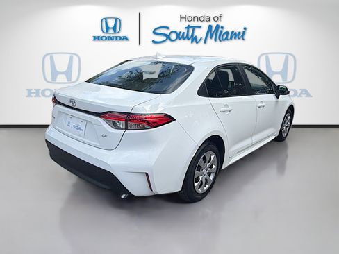 Used 2025 Toyota Corolla LE FWD image 7