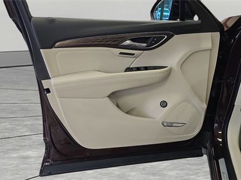 Used 2023 Buick Envision Avenir image 27