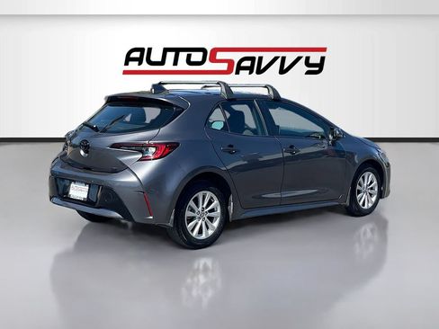 Used 2025 Toyota Corolla SE w/ SE Package FWD image 7
